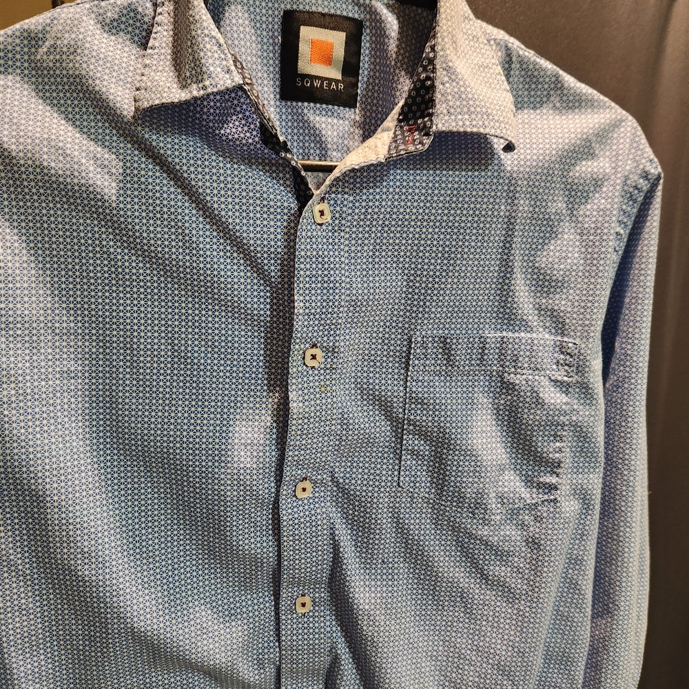 VERY ELEGANT MEN'S DRESS SHIRT BY SQWEAR SIZE Small!